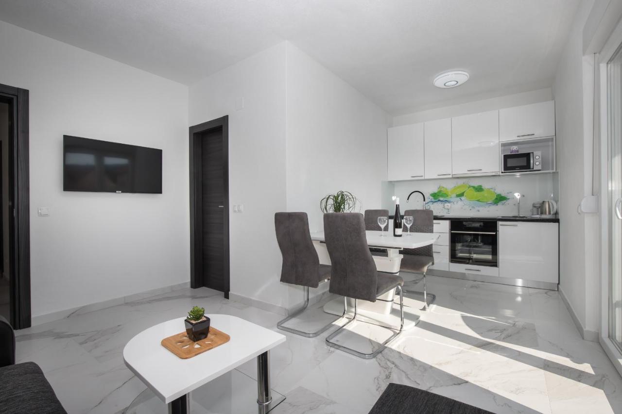 Apartments Blueview พอสติรา ภายนอก รูปภาพ