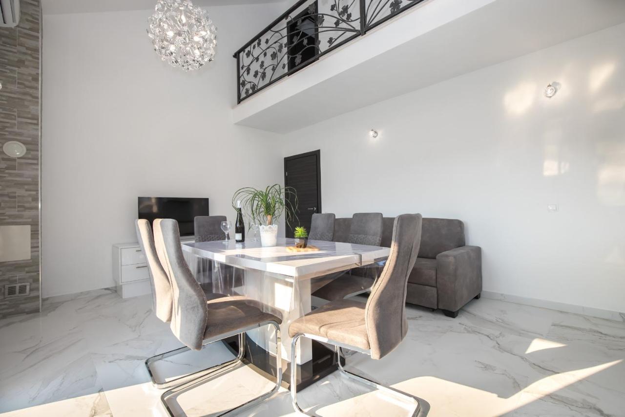 Apartments Blueview พอสติรา ภายนอก รูปภาพ